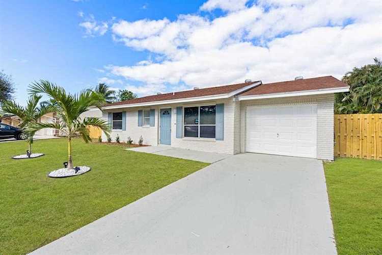 4797 Poseidon Place Lake Worth, FL 33463