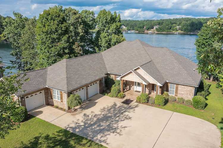 698 Duskin Point Rd Jasper, AL 35504