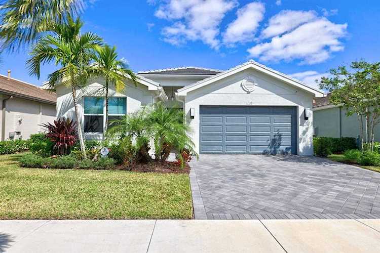 11377 SW Willow Lane Port Saint Lucie, FL 34987