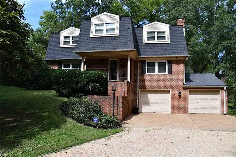 109 Central Parkway Newport News, VA 23606