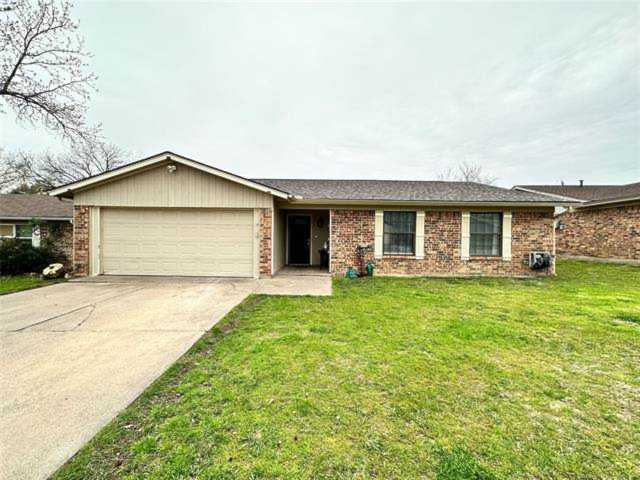 6221 Sunnybrook Drive Watauga, TX 76148
