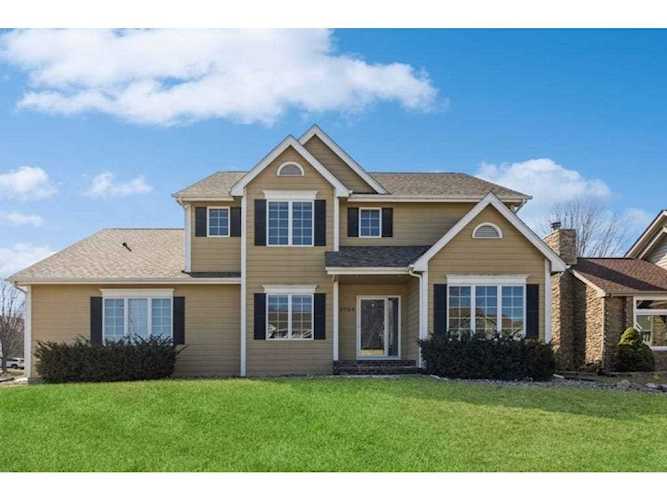 5704 Northview Dr West Des Moines, IA 50266