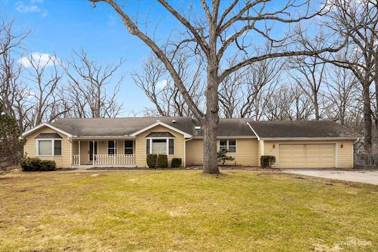 PHOTOS & DETAILS: 713 Council Hill Rd, East Dundee, IL 60118 For Sale - MLS #11741659 - Photos, Virtual Tour, School Info - Real Estate Listing Info Photo 1