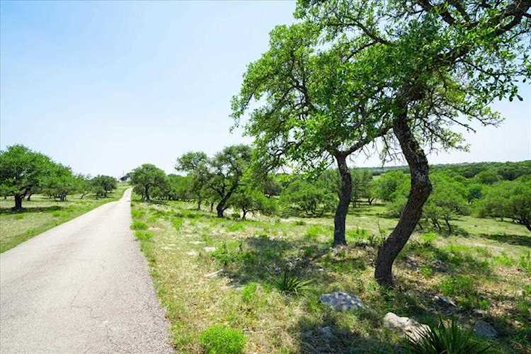 7890 Us 290 Highway Dripping Springs, TX 78620