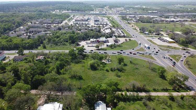 1804 Chestnut ST Bastrop, TX 78602