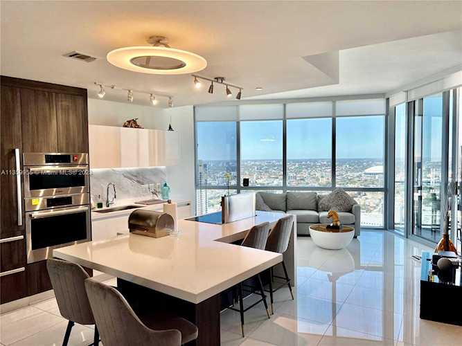 851 NE 1st Ave #4510 Miami, FL 33132