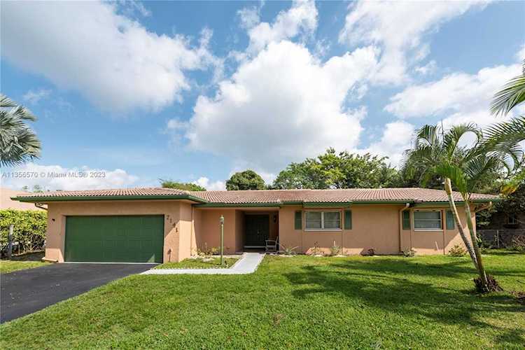 7141 SW 20th St Plantation, FL 33317
