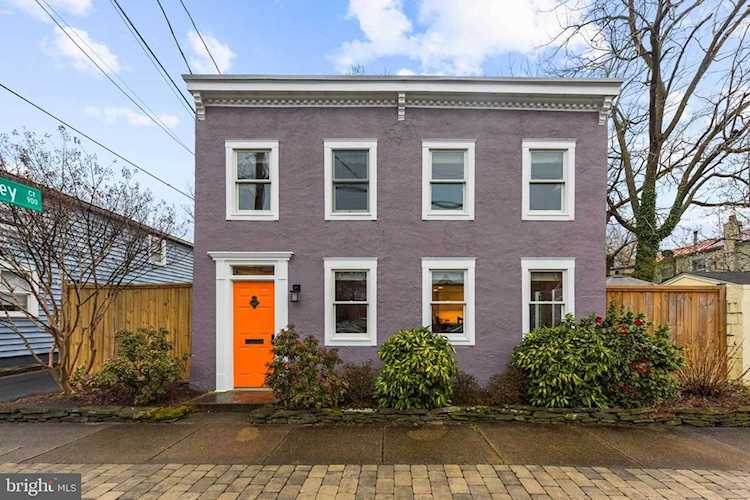 916 Princess St Alexandria, VA 22314