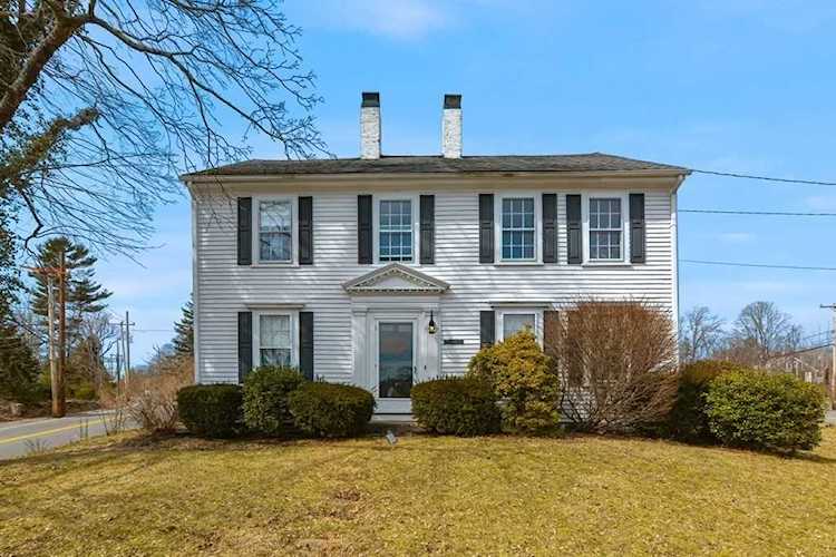 4 Summer St Kingston, MA 02364