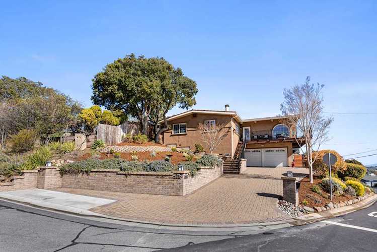 2440 Lincoln Avenue Belmont, CA 94002