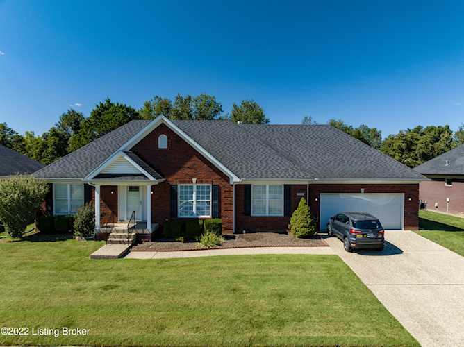 10316 Valley Farms Blvd Louisville, KY 40272 | MLS 1632791 Photo 1