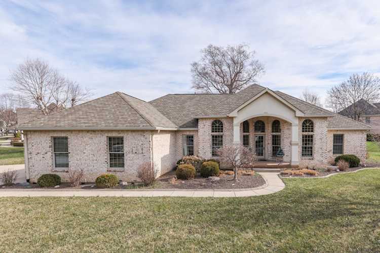 1051 Hartwick Greenwood, IN 46143