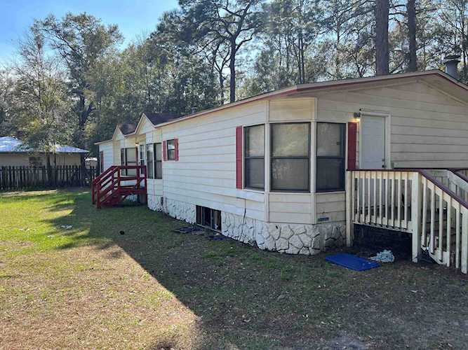 2039 Summer Ln Tallahassee, FL 32305