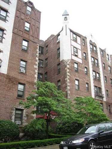 312 Main St #3I White Plains, NY 10601 | MLS H6222829 Photo 1