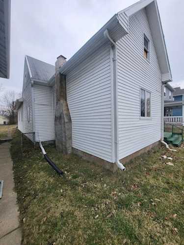 2726 Boulevard Place Indianapolis, IN 46208 | MLS 21911566 Photo 1