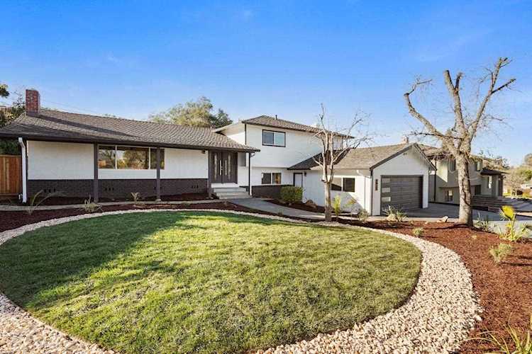 6811 Castlerock Dr SAN JOSE, CA 95120