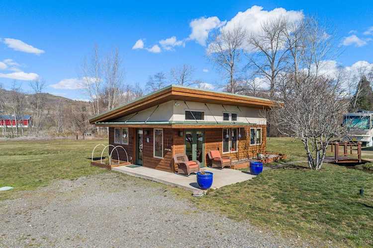 View 4923 Highway 66 with HD Pictures, Virtual Tours & Aerial Maps | MLS #220160933 Photo 1
