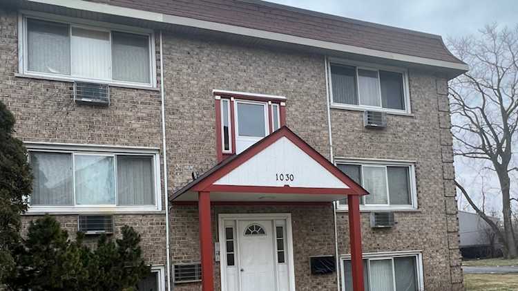 1030 18th Ave #1-S Broadview, IL 60155