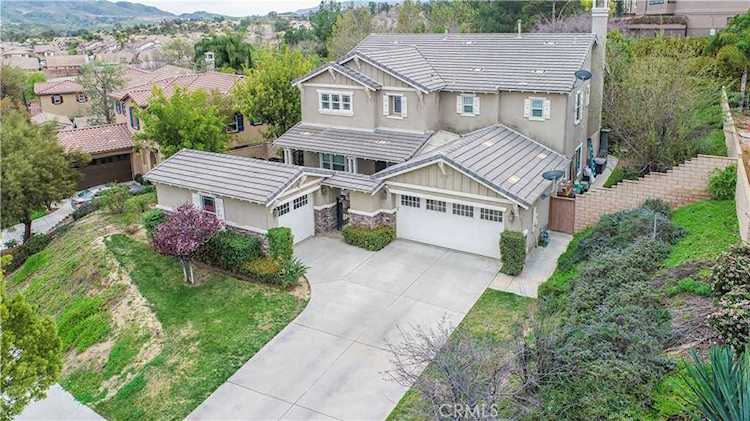 8907 Gentle Wind Dr Corona, CA 92883
