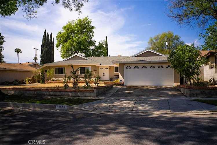 11555 Collett Ave Granada Hills, CA 91344