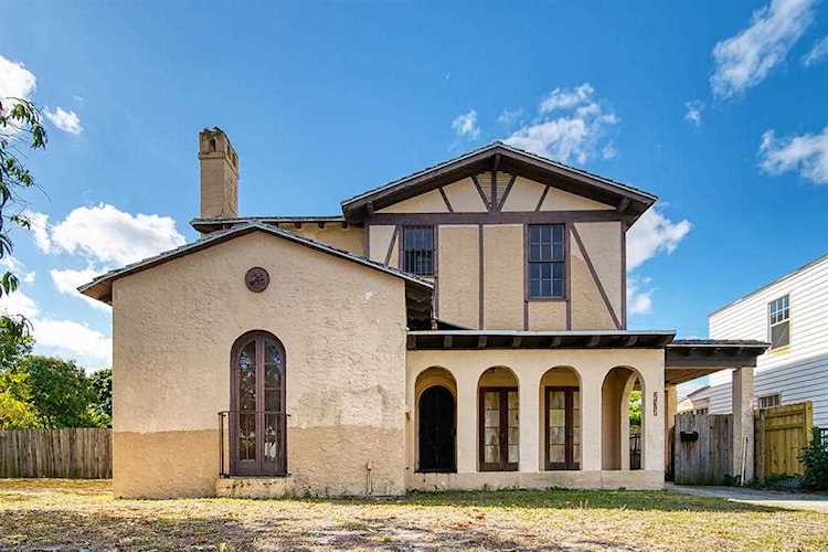 232 Greymon Drive West Palm Beach, FL 33405