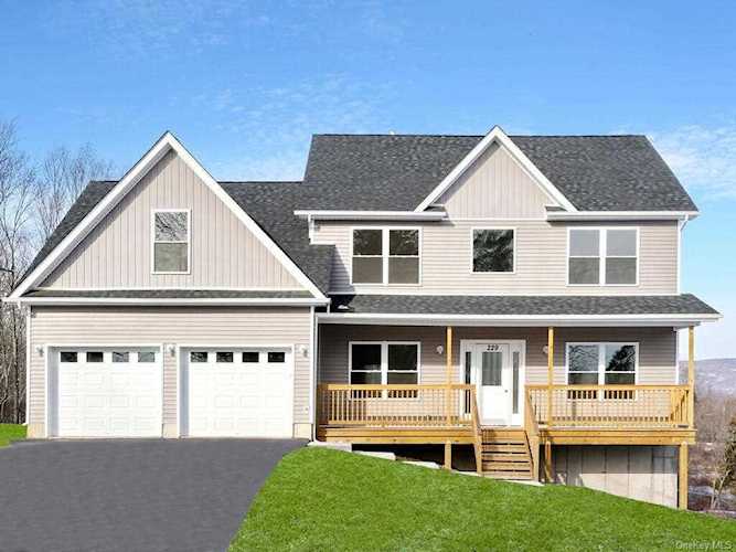 229 Schoolhouse Road Middletown, NY 10940