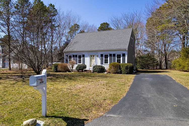 7 Sheriffs Lane East Sandwich, MA 02537 | MLS 22300911 Photo 1
