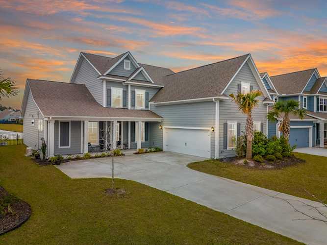 373 Long Pier St Summerville, SC 29486