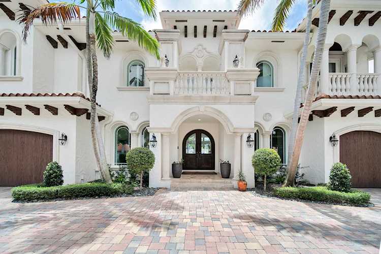 864 Berkeley Street Boca Raton, FL 33487