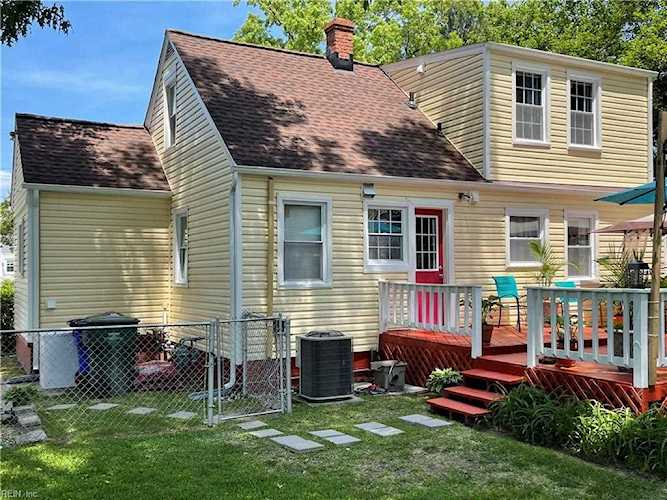 529 Sterling St Norfolk, VA 23505