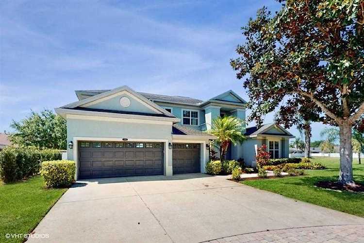 2702 Park Meadow Dr Valrico, FL 33594