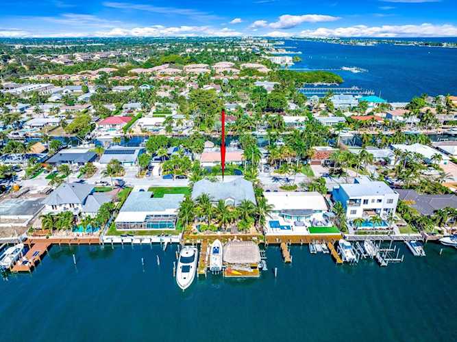 724 Shore Drive Boynton Beach, FL 33435