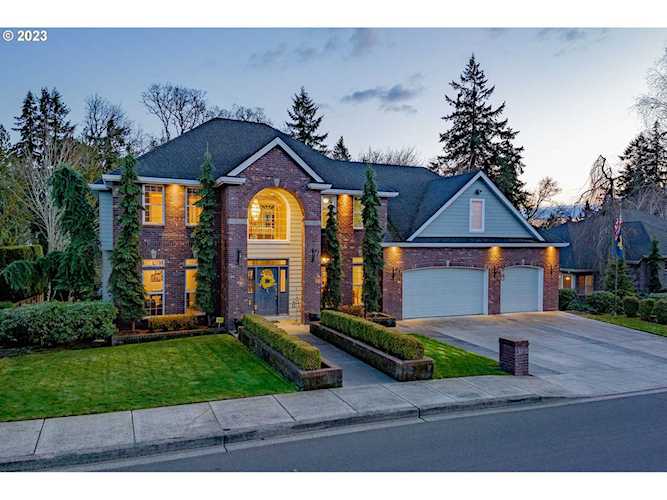 4115 NW 118th CIR Vancouver, WA 98685