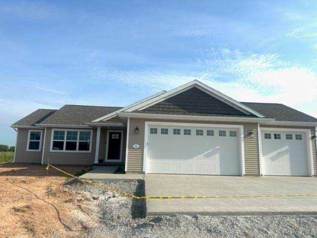 961 Setter Dr Kaukauna, WI 54130 | MLS 50272233 Photo 1