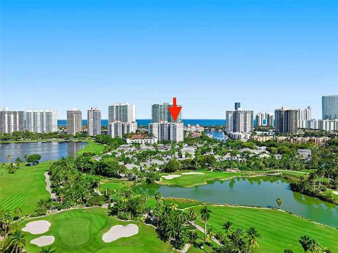 19900 E Country Club Dr #502 Aventura, FL 33180