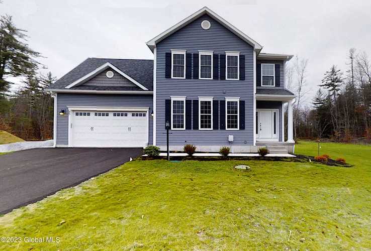 12 Huntington Way Ballston Spa, NY 12020 | MLS 202310428 Photo 1