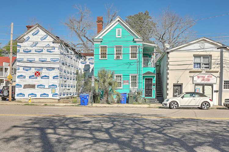 14 Hagood Ave Charleston, SC 29403