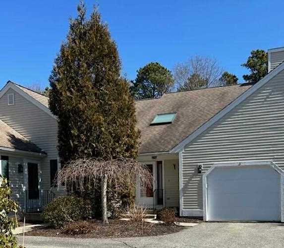 5 Longwood Road Mashpee, MA 02649 | MLS 22300455 Photo 1