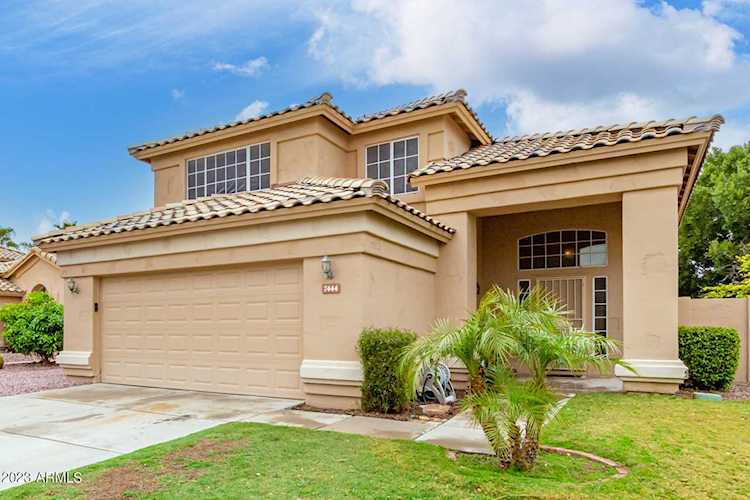7444 W Los Gatos Drive Glendale, AZ 85310 | MLS 6534415 Photo 1