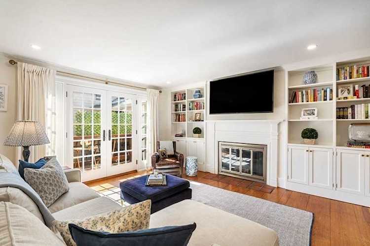 37-38 Monument Square #1 Boston, MA 02129 | MLS 73090286 Photo 1