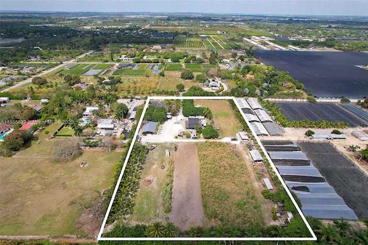 18500 SW 240th St Homestead, FL 33031