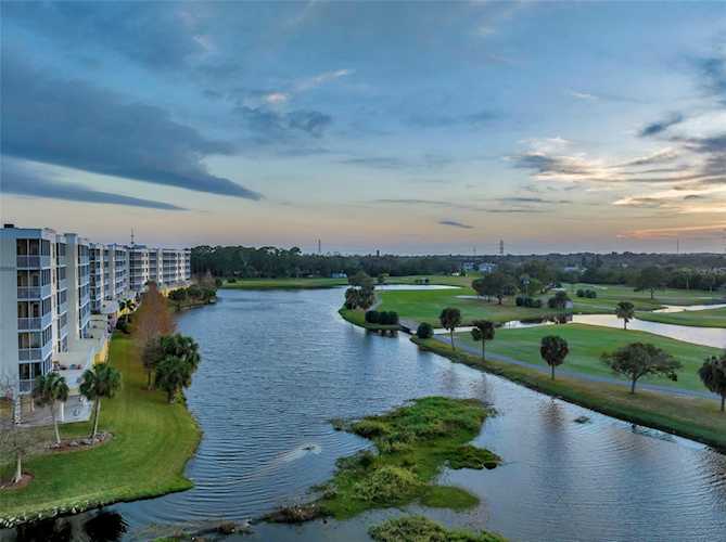 1200 Country Club Dr #5503 Largo, FL 33771
