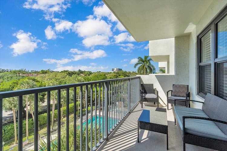 3200 Port Royale Dr N #504 Fort Lauderdale, FL 33308