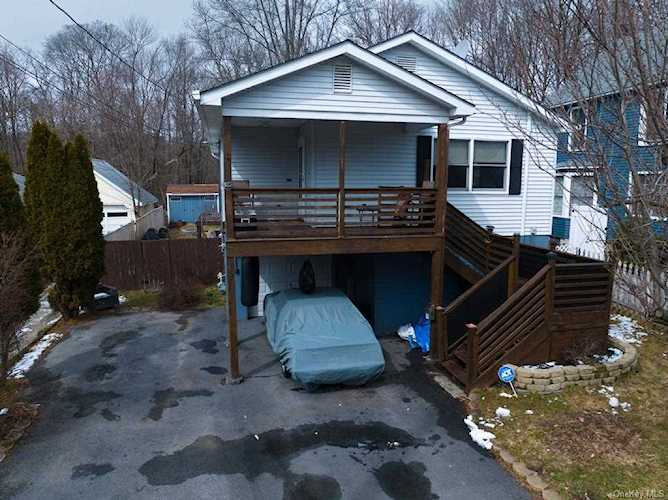 15 Richmond Place Middletown, NY 10940