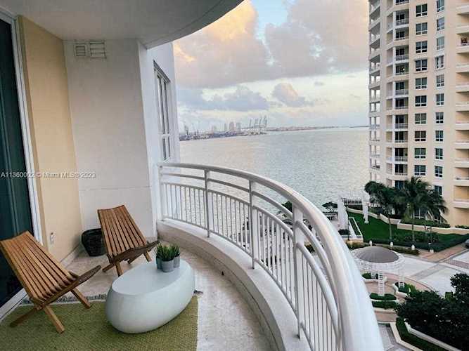 848 Brickell Key Dr #1003 Miami, FL 33131