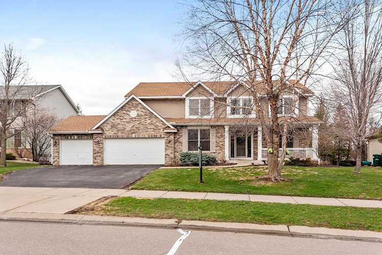 4628 Pinetree Curve Eagan, MN 55122