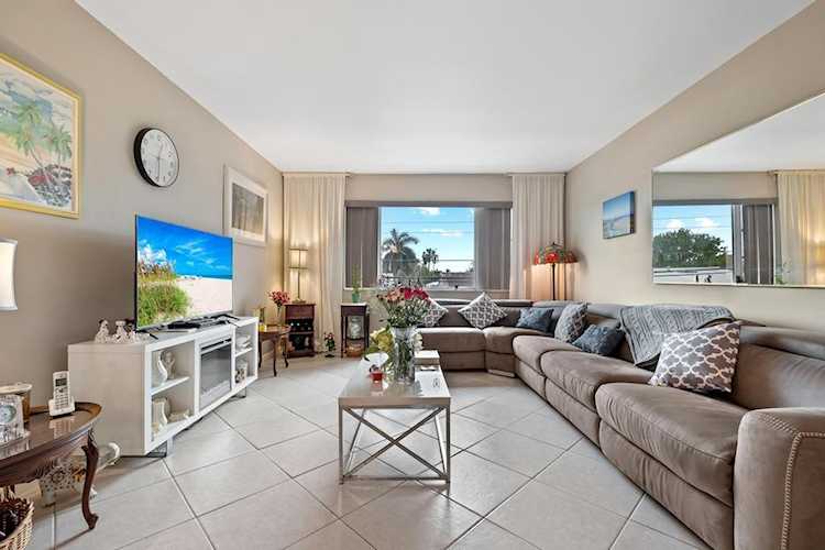400 S Cypress Road #424 Pompano Beach, FL 33060