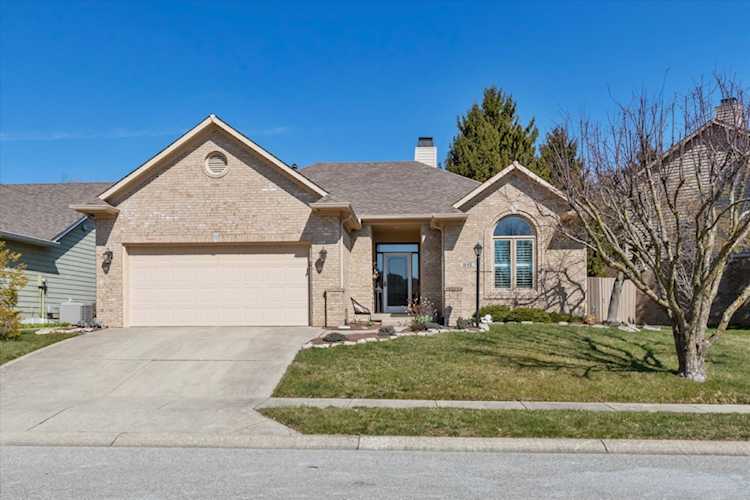 1646 Foxmere Blvd Greenwood, IN 46142 | MLS 21911181 Photo 1