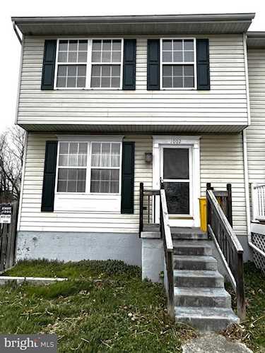 1002 Debbie Ave Essex, MD 21221