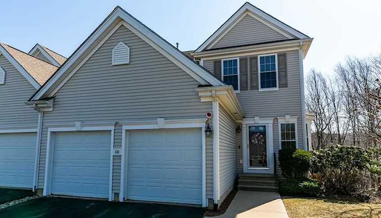 100 Buttercup Ln #100 Grafton, MA 01560 | MLS 73090584 Photo 1